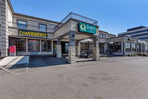 Quality Inn Toronto Airport .